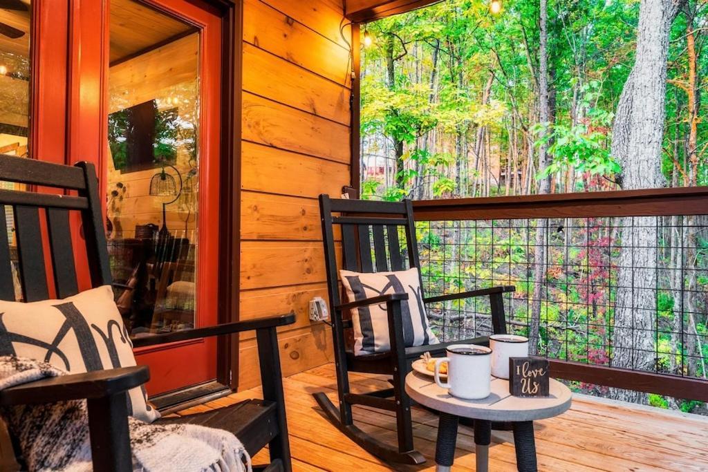 Nordic Mountain Modern Lodge - Family Friendly Luxury Cabin In Walden'S Ridge 세비어빌 외부 사진